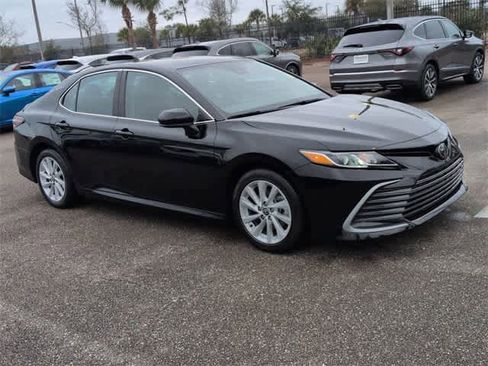 Used 2024 Toyota Camry LE image 2