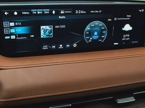 Used 2024 Genesis G80 image 18