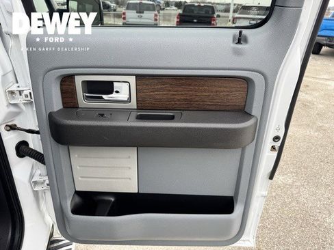 Used 2014 Ford F150 Lariat image 31
