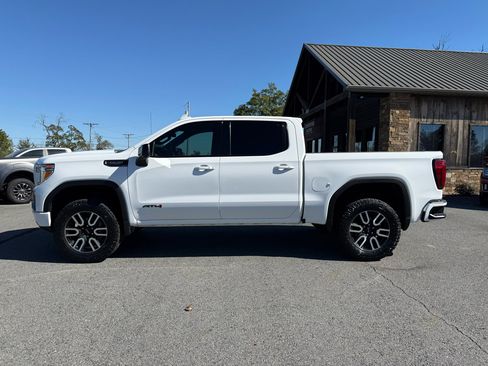 Used 2021 GMC Sierra 1500 AT4 w/ AT4 Value Package image 3