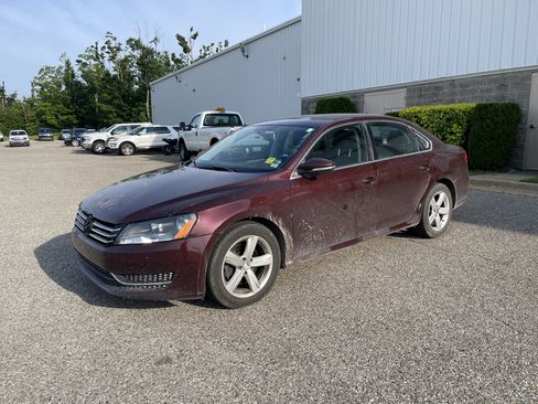Used 2012 Volkswagen Passat 2.5 SE FWD image 8