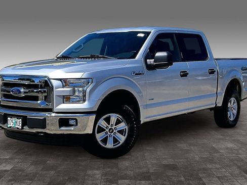 Used 2015 Ford F150 XLT AWD/4WD image 2