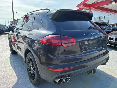 Used 2018 Porsche Cayenne S AWD/4WD image 3