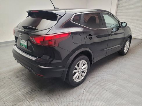 Used 2017 Nissan Rogue Sport S w/ S Appearance Package FWD image 9