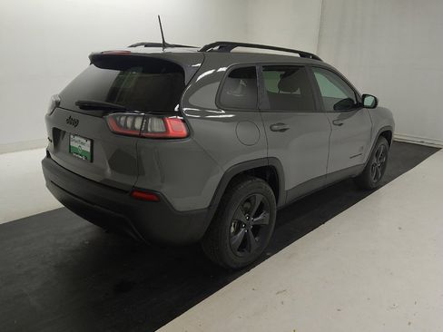 Used 2021 Jeep Cherokee Latitude AWD/4WD image 9