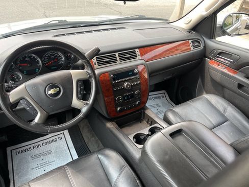 Used 2012 Chevrolet Suburban LT AWD/4WD image 24