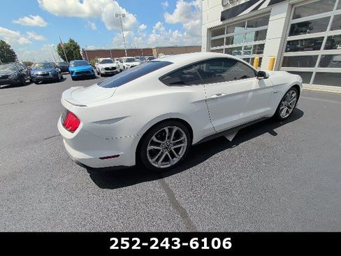 Used 2022 Ford Mustang GT Premium w/ Equipment Group 401A RWD image 3