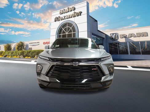 Used 2025 Chevrolet Blazer RS image 11
