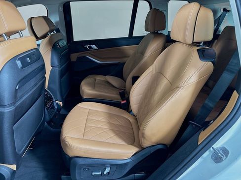 Certified 2023 BMW X7 xDrive40i w/ Premium Package image 26