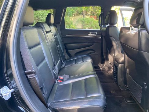 Used 2018 Jeep Grand Cherokee Limited AWD/4WD image 33