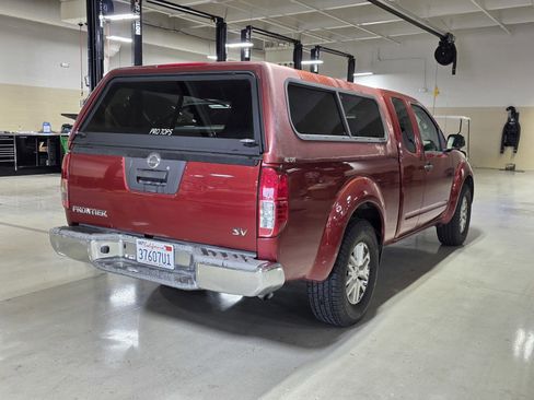 Used 2015 Nissan Frontier SV image 7