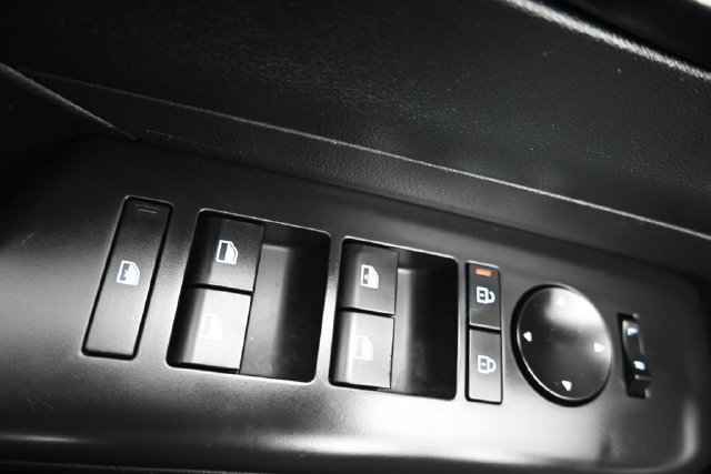 Used 2025 Hyundai Kona SEL FWD image 23