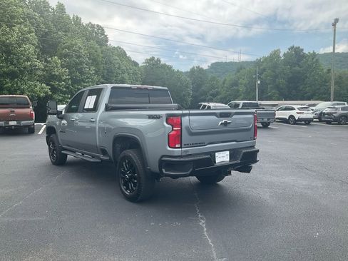 Used 2025 Chevrolet Silverado 2500 LT w/ Trail Boss Package AWD/4WD image 7