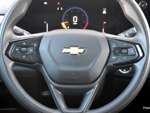Used 2025 Chevrolet TrailBlazer LT FWD image 16
