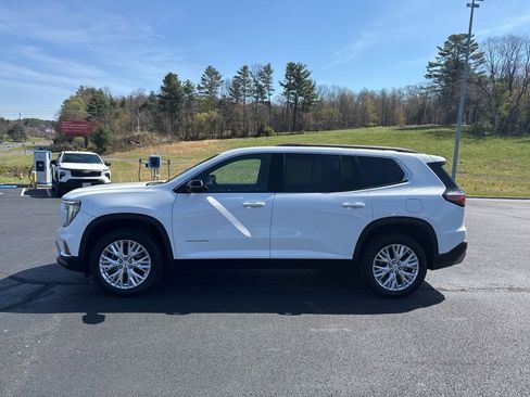 Used 2024 GMC Acadia Elevation AWD/4WD image 5