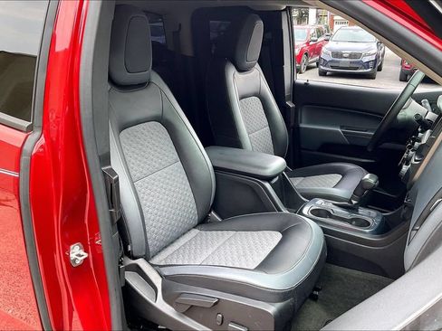 Used 2015 Chevrolet Colorado Z71 AWD/4WD image 7
