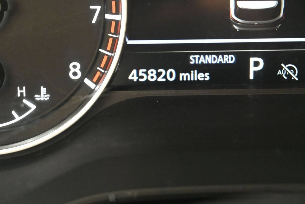 Used 2025 Nissan Pathfinder SV FWD image 35