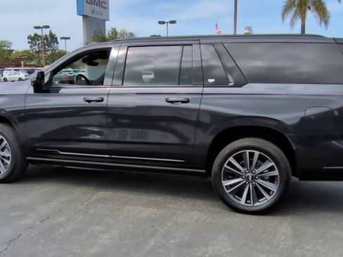 New 2025 Cadillac Escalade ESV Sport w/ LPO, Floor Liner Package AWD/4WD image 67