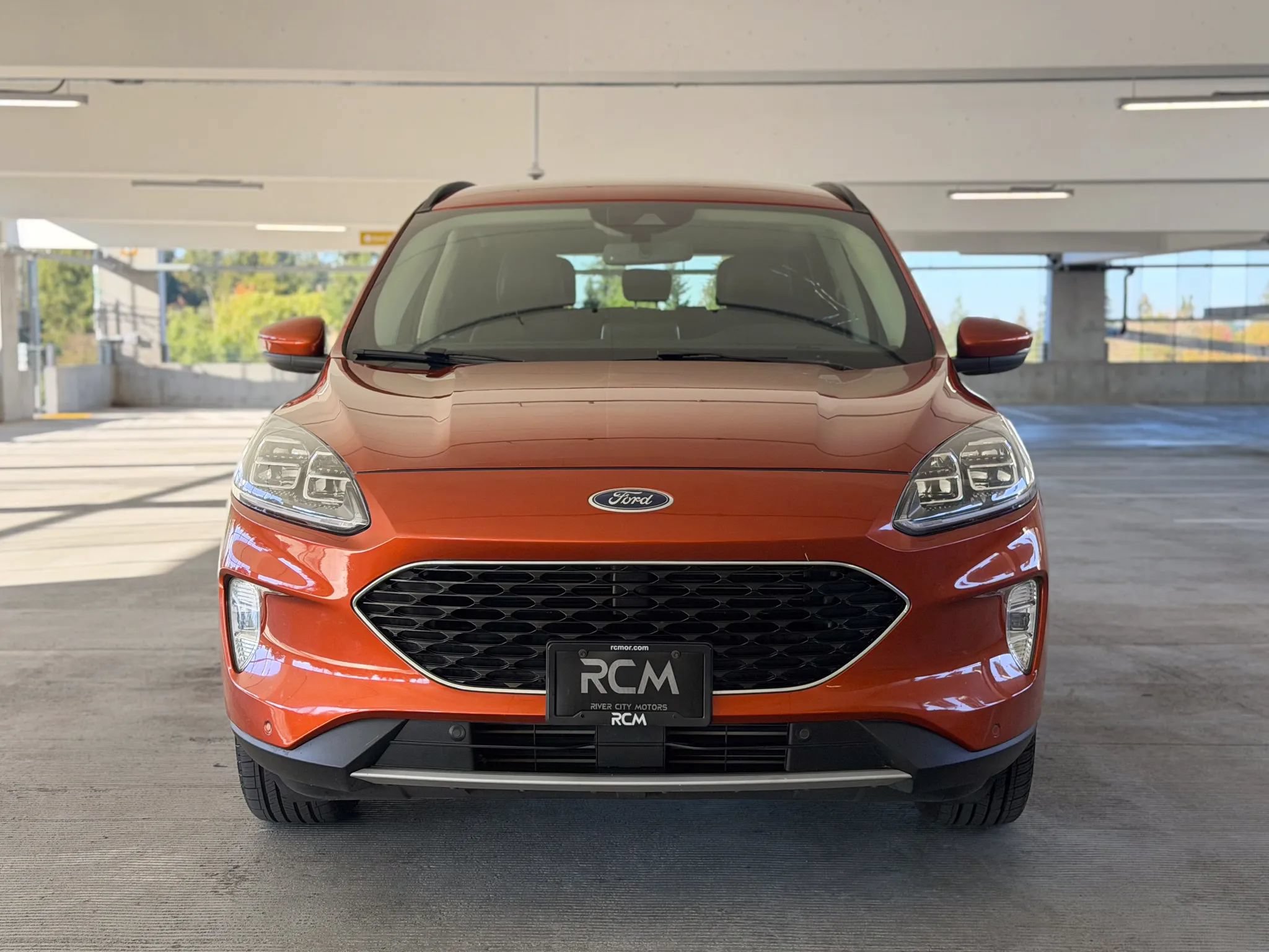Used 2020 Ford Escape Titanium AWD/4WD image 2