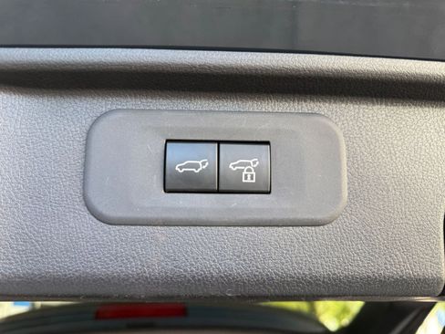 Used 2025 Toyota Grand Highlander XLE image 23