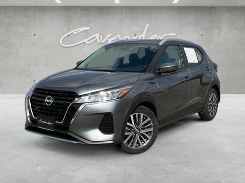 Certified 2023 Nissan Kicks SV image 1