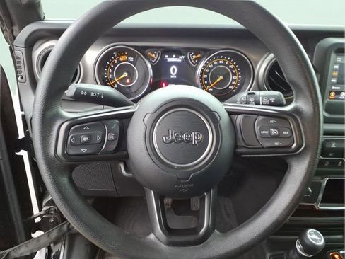 Used 2023 Jeep Wrangler Sport image 19