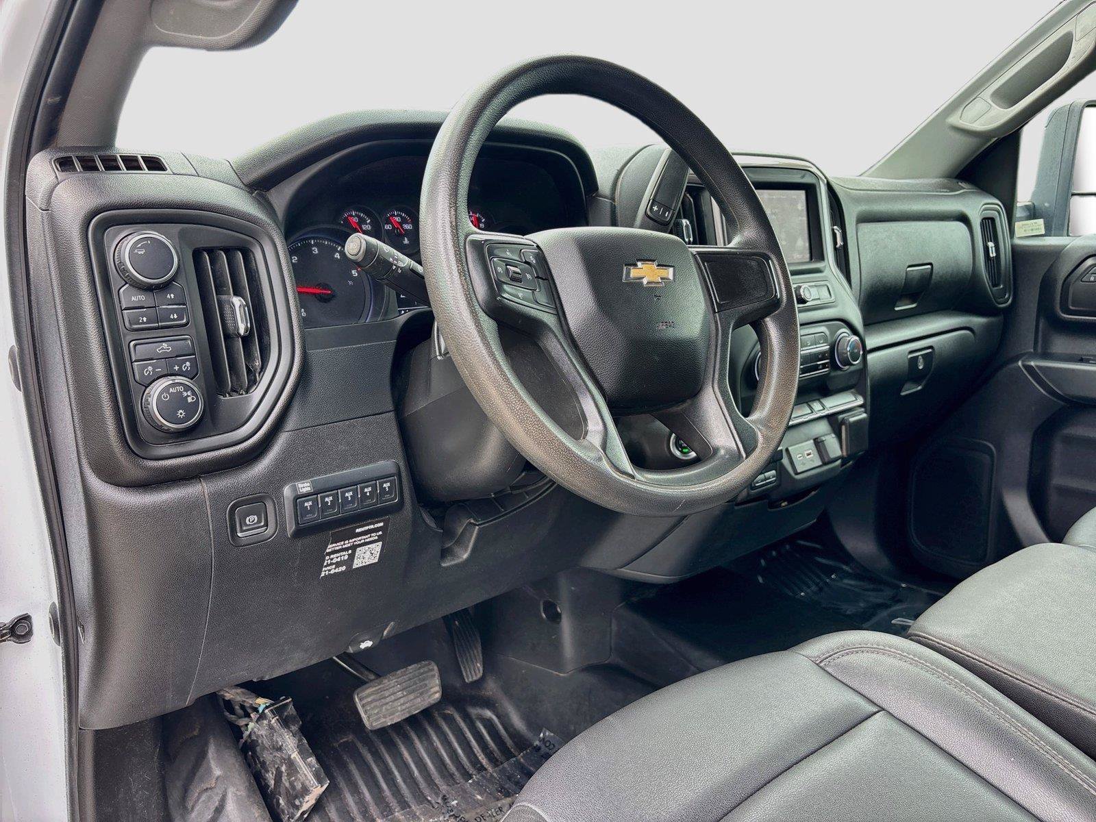 Used 2024 Chevrolet Silverado 2500 W/T w/ WT Fleet Convenience Package AWD/4WD image 9