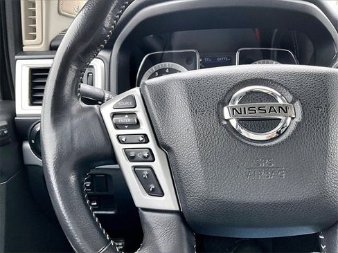 Used 2019 Nissan Titan PRO-4X w/ Pro-4x Convenience Package image 23