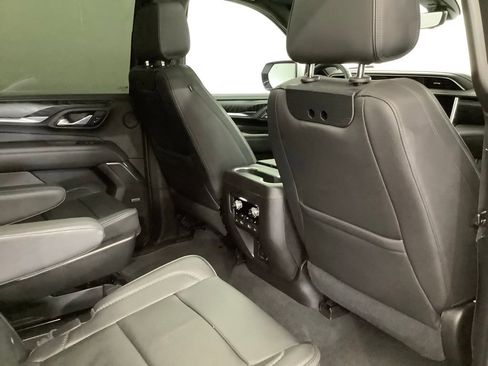 Used 2021 GMC Yukon Denali w/ Denali Premium Package AWD/4WD image 39