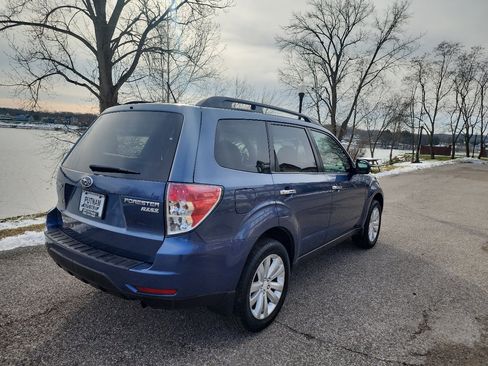Used 2011 Subaru Forester 2.5X Premium image 5