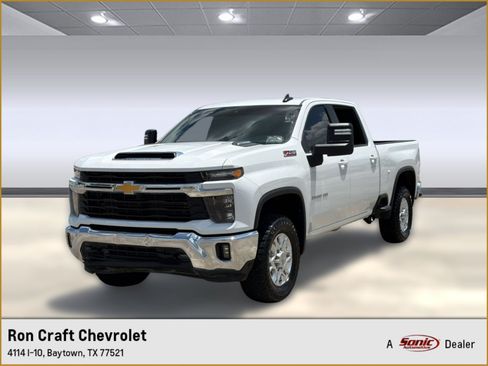 Used 2024 Chevrolet Silverado 2500 LT AWD/4WD image 1