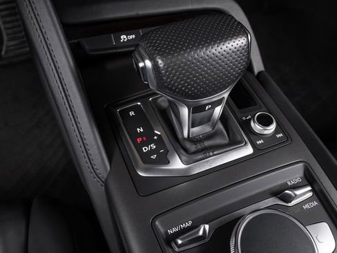 Used 2023 Audi R8 V10 performance RWD image 38