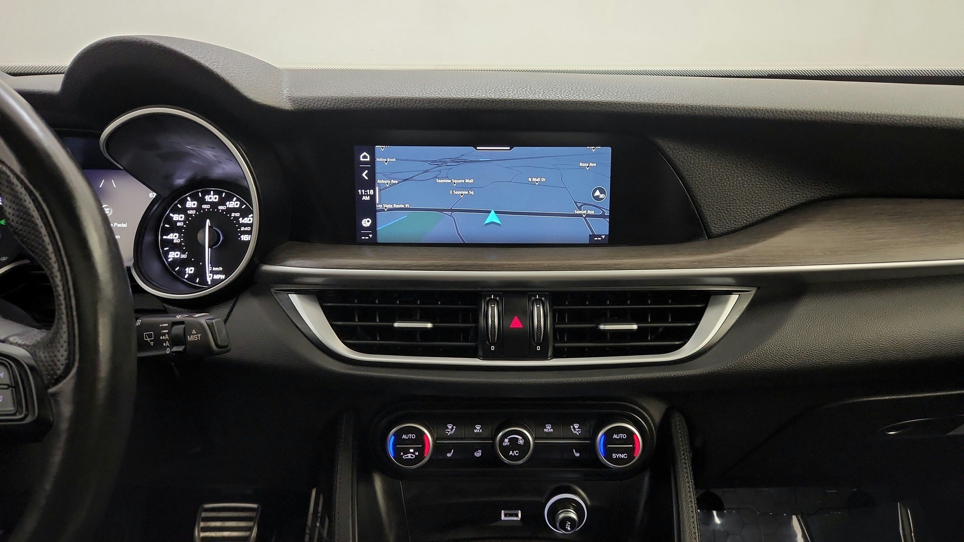 Used 2023 Alfa Romeo Stelvio Ti AWD/4WD image 23