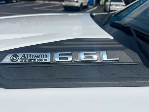 Used 2024 Chevrolet Silverado 2500 Custom w/ Custom Value Package AWD/4WD image 9