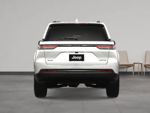 New 2025 Jeep Grand Cherokee Limited image 10