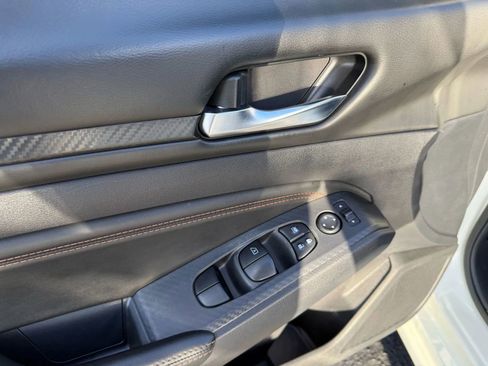 Used 2020 Nissan Altima 2.5 SR w/ Premium Package image 13