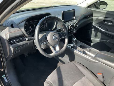 Used 2023 Nissan Sentra SR w/ Electronics Package FWD image 10