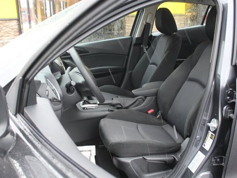 Used 2014 MAZDA MAZDA3 i Sport image 9