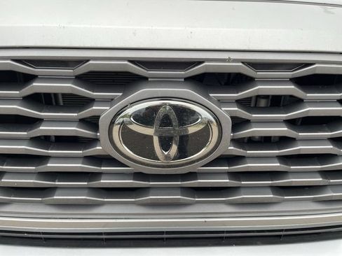 Used 2023 Toyota Tacoma TRD Off-Road AWD/4WD image 4