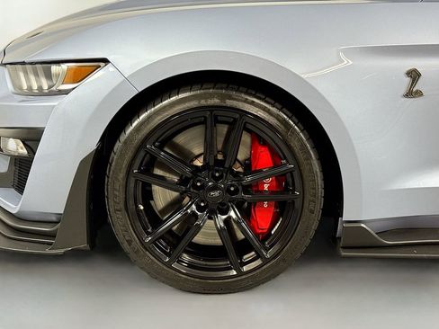 Used 2022 Ford Mustang Shelby GT500 RWD image 12
