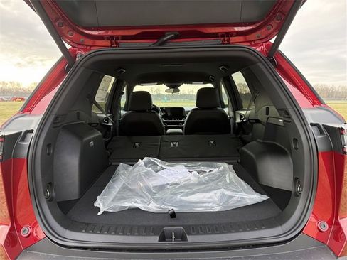 New 2026 Chevrolet Equinox LT w/ Convenience Package II image 16