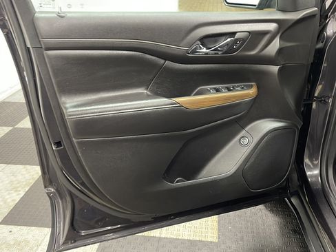 Used 2019 GMC Acadia SLE AWD/4WD image 12