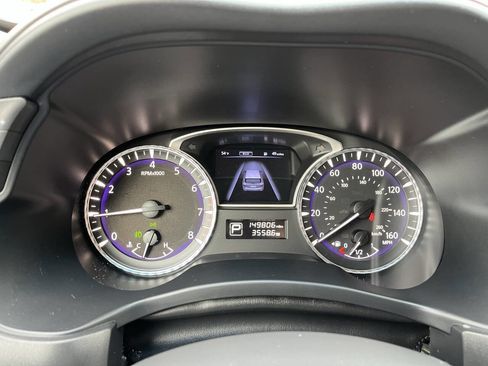 Used 2015 INFINITI QX60 Base 4dr SUV w/ Deluxe Touring Package image 31