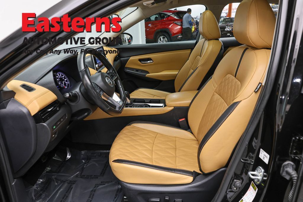 Used 2023 Nissan Sentra SV w/ SV Premium Package FWD image 14