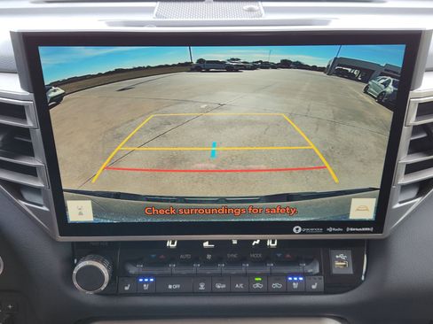 Used 2022 Toyota Tundra Limited image 21