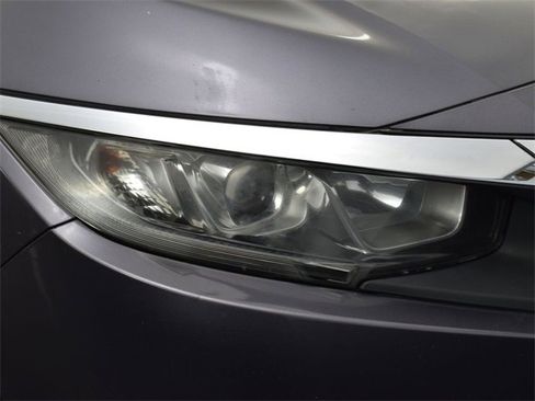 Used 2016 Honda Civic LX image 29