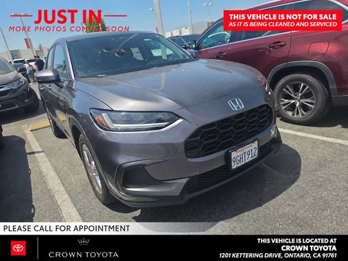 Used 2023 Honda HR-V LX image 3