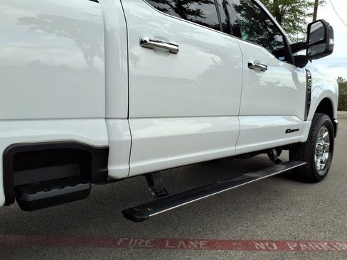 Certified 2023 Ford F250 Lariat w/ Lariat Ultimate Package image 10