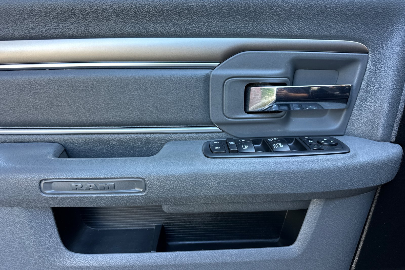 Used 2019 RAM 1500 Big Horn AWD/4WD image 11