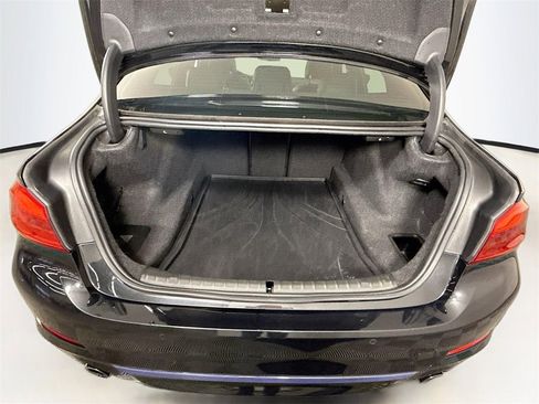 Used 2019 BMW 530i xDrive w/ Convenience Package image 19